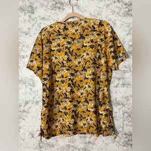 Floral Short Sleeve swim Tee in Mustard and Navy
34